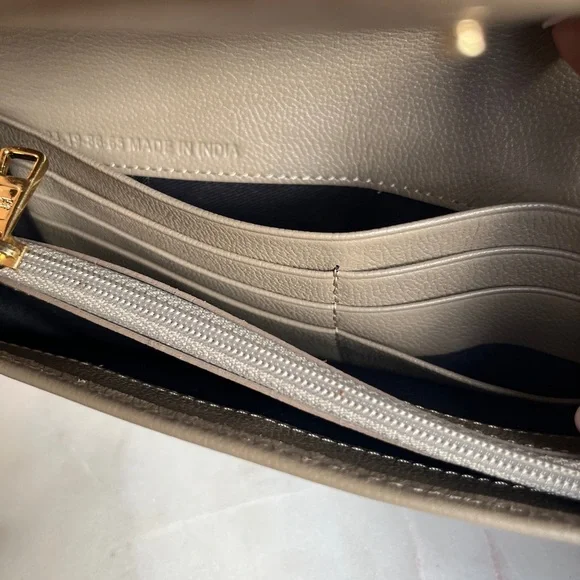 See By Chloe’ Aura Taupe and Off-White Long Leather Flap Wallet w/COA Card -NWOT - Picture 9 of 15